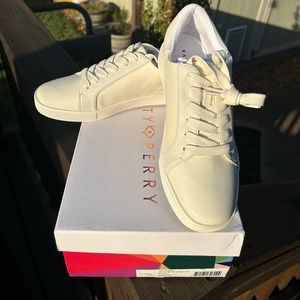 NIB Katy Perry Katy Perry Women's The Rizzo C Optic White 8M